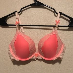 Victoria’s Secret pink lacey push-up bra